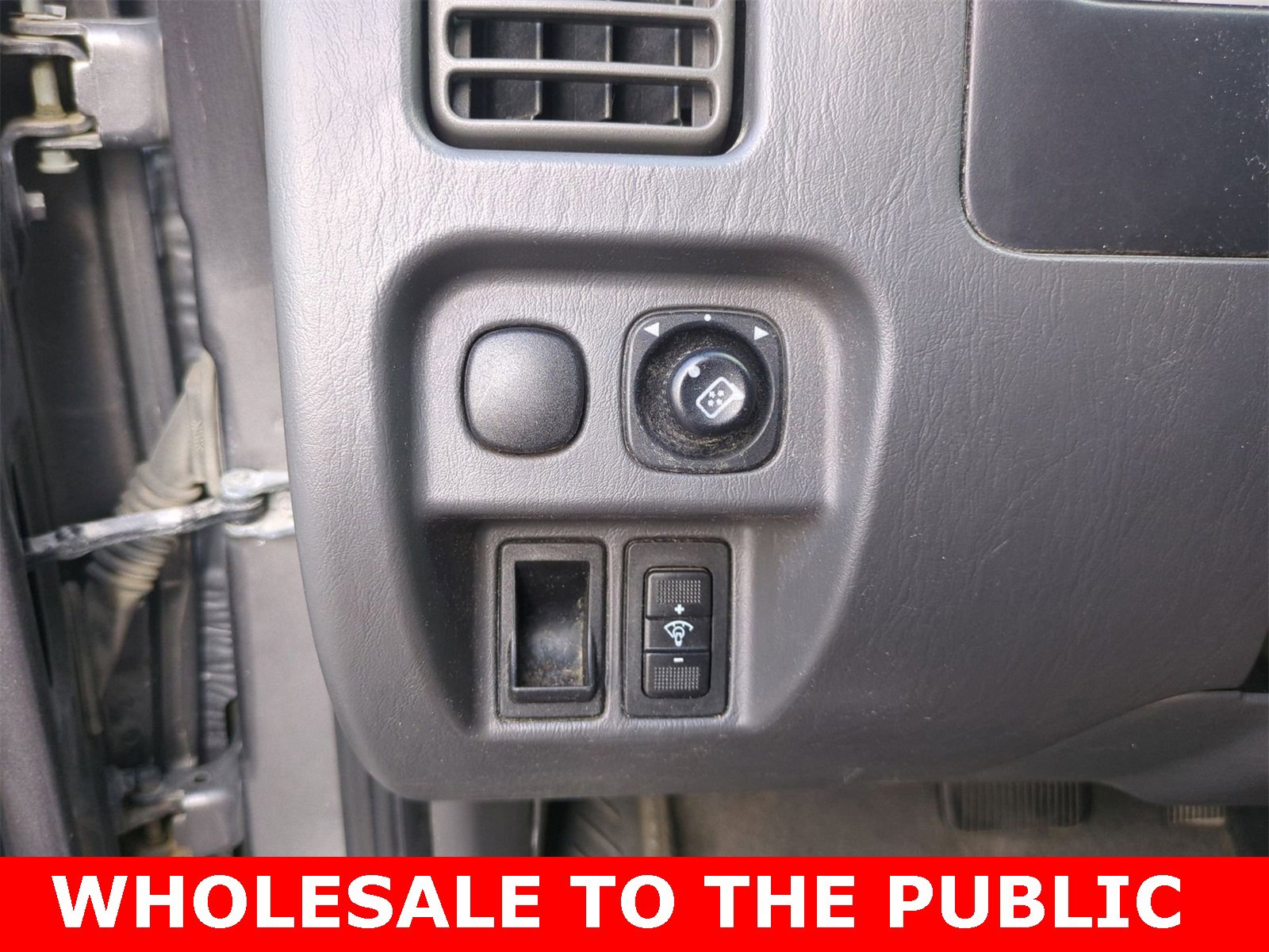 Thumbnail: 2005 Ford Escape - 28