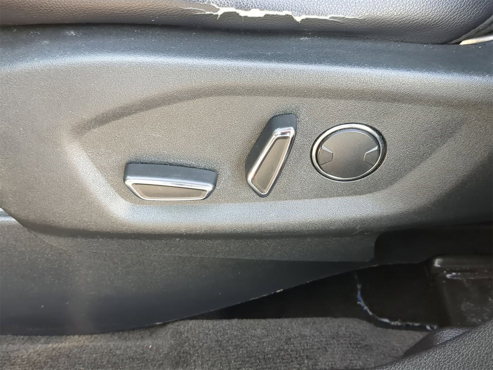 Thumbnail: 2017 Ford Explorer - 24