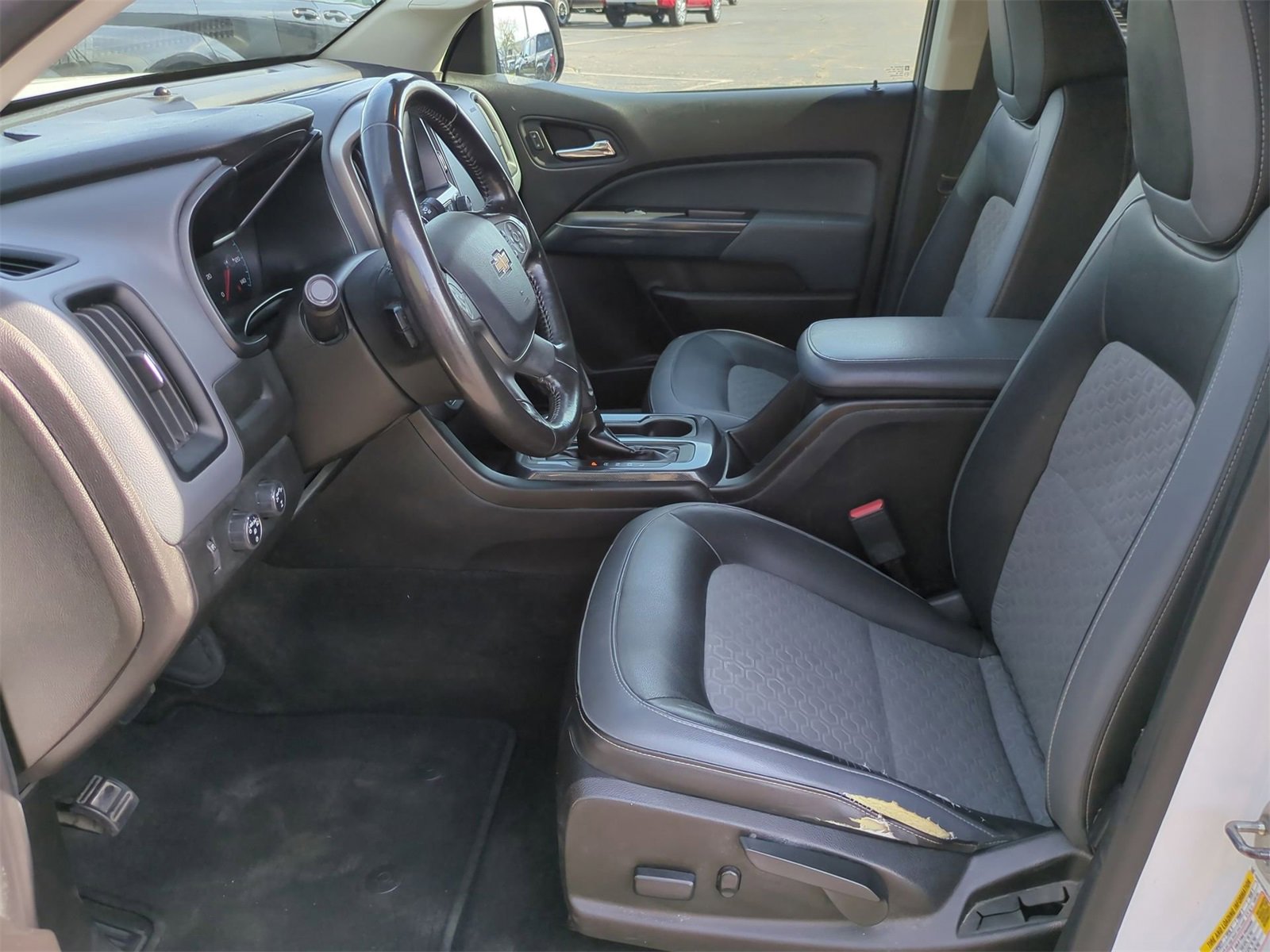 Thumbnail: 2018 Chevrolet Colorado - 15