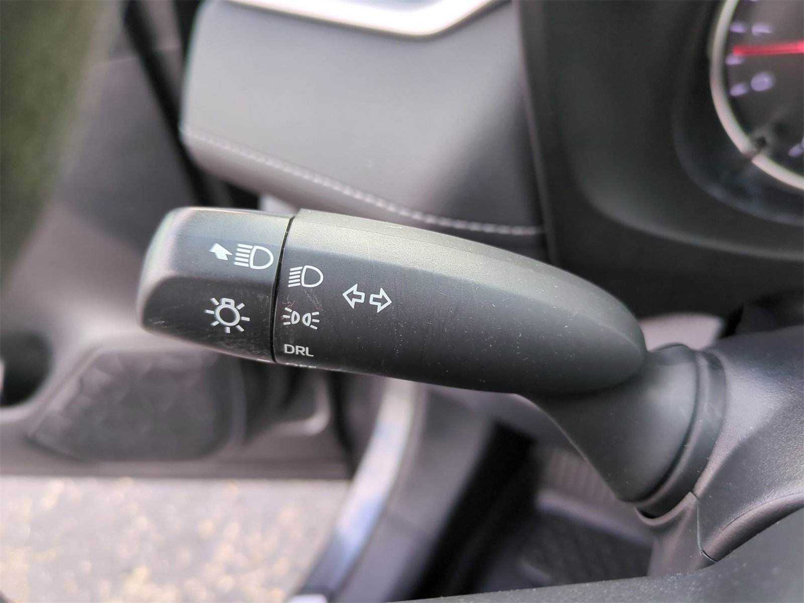 Thumbnail: 2022 Toyota RAV4 - 24