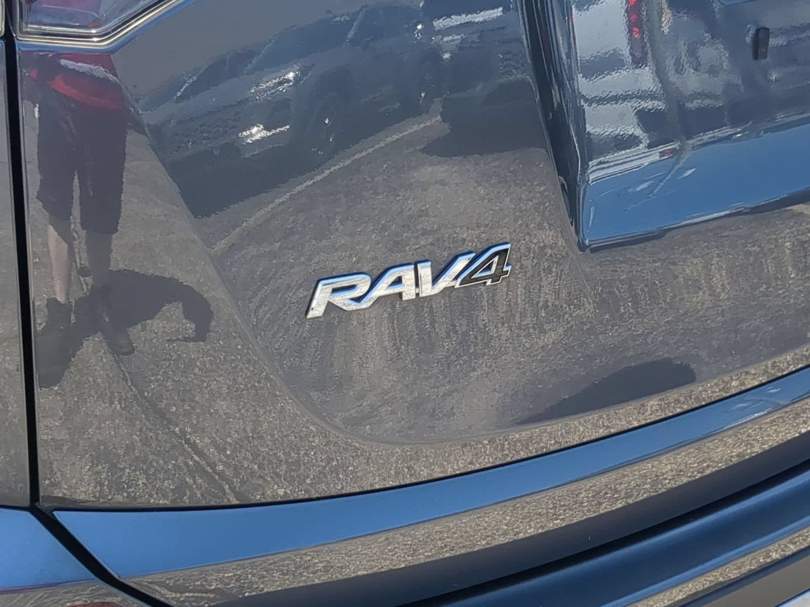 Thumbnail: 2017 Toyota RAV4 - 13