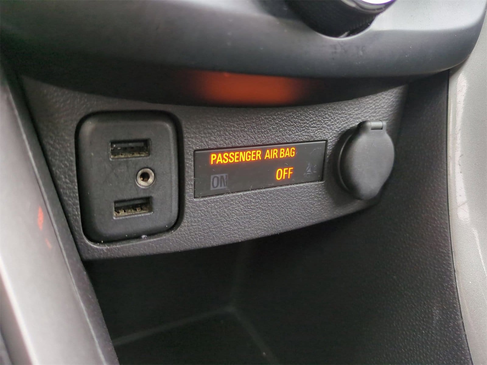 Thumbnail: 2019 Chevrolet Trax - 31