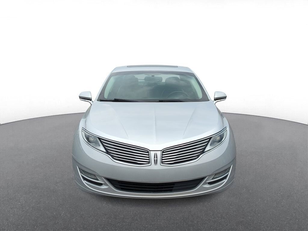 Thumbnail: 2015 Lincoln MKZ - 3