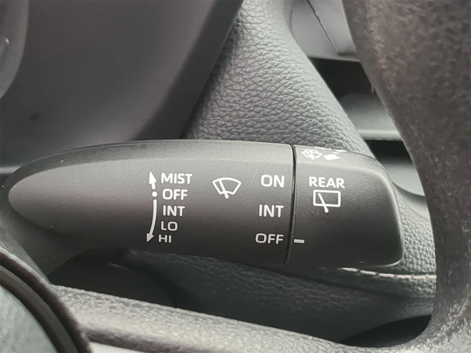 Thumbnail: 2025 Toyota RAV4 - 26