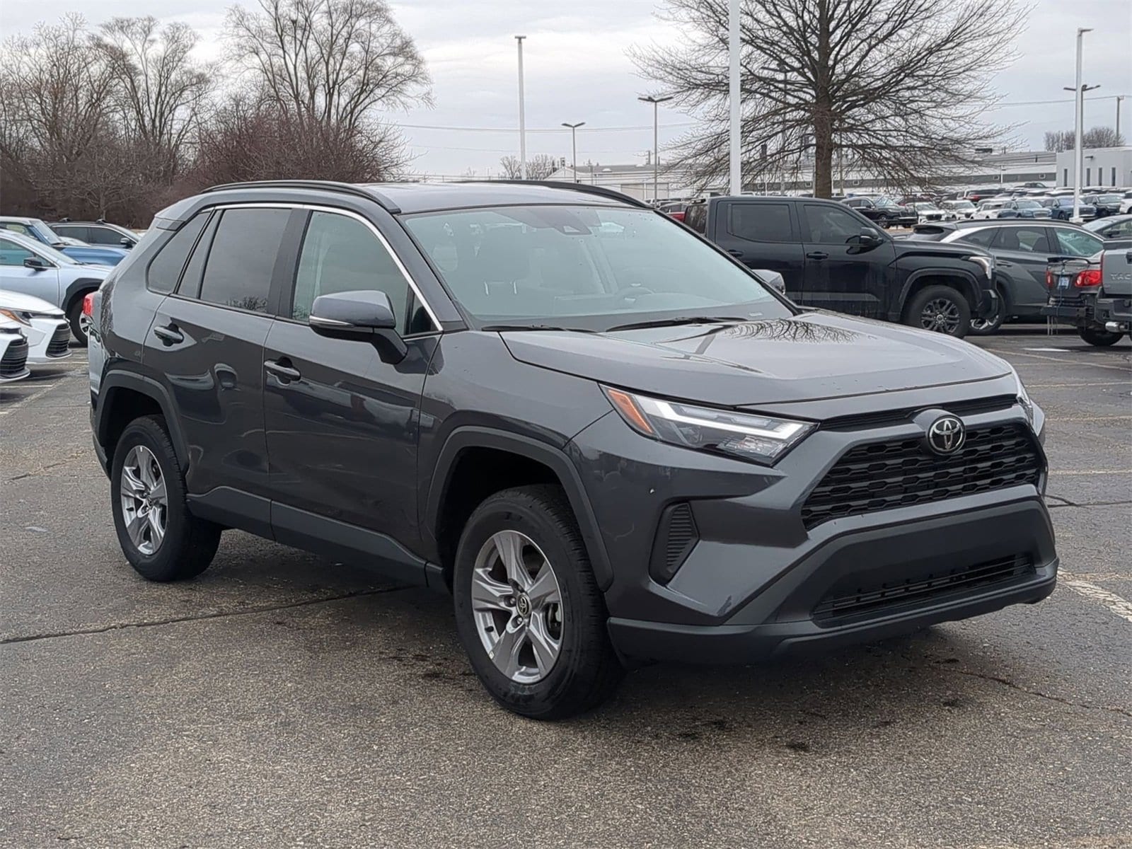 Thumbnail: 2025 Toyota RAV4 - 16