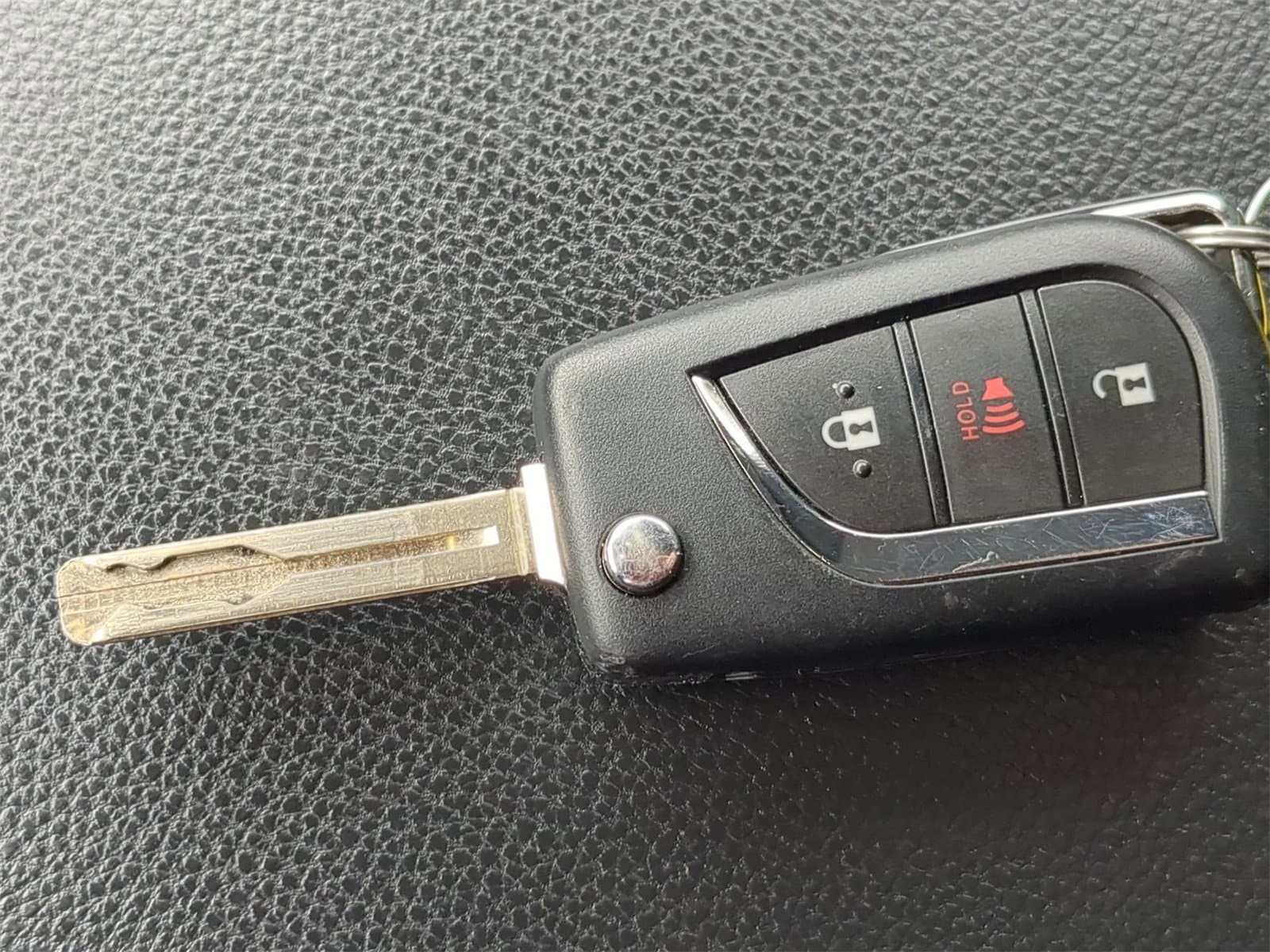 Thumbnail: 2025 Toyota RAV4 - 34