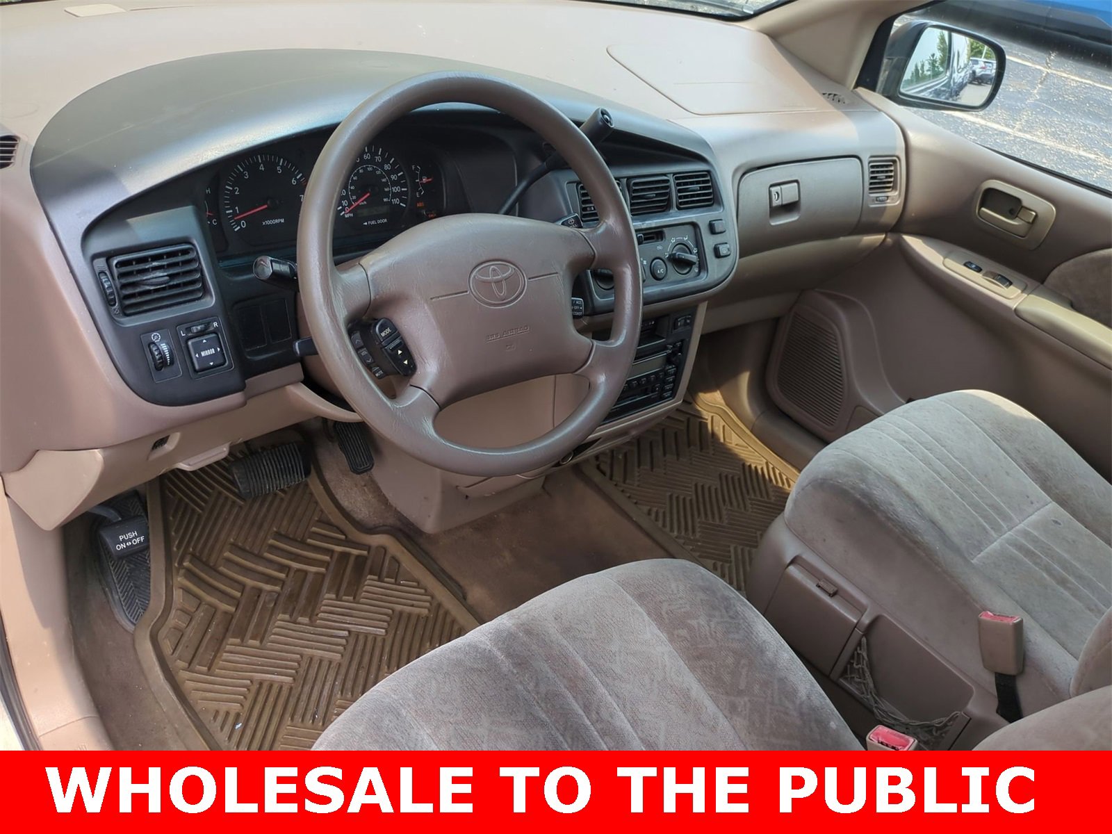 Thumbnail: 2000 Toyota Sienna - 10