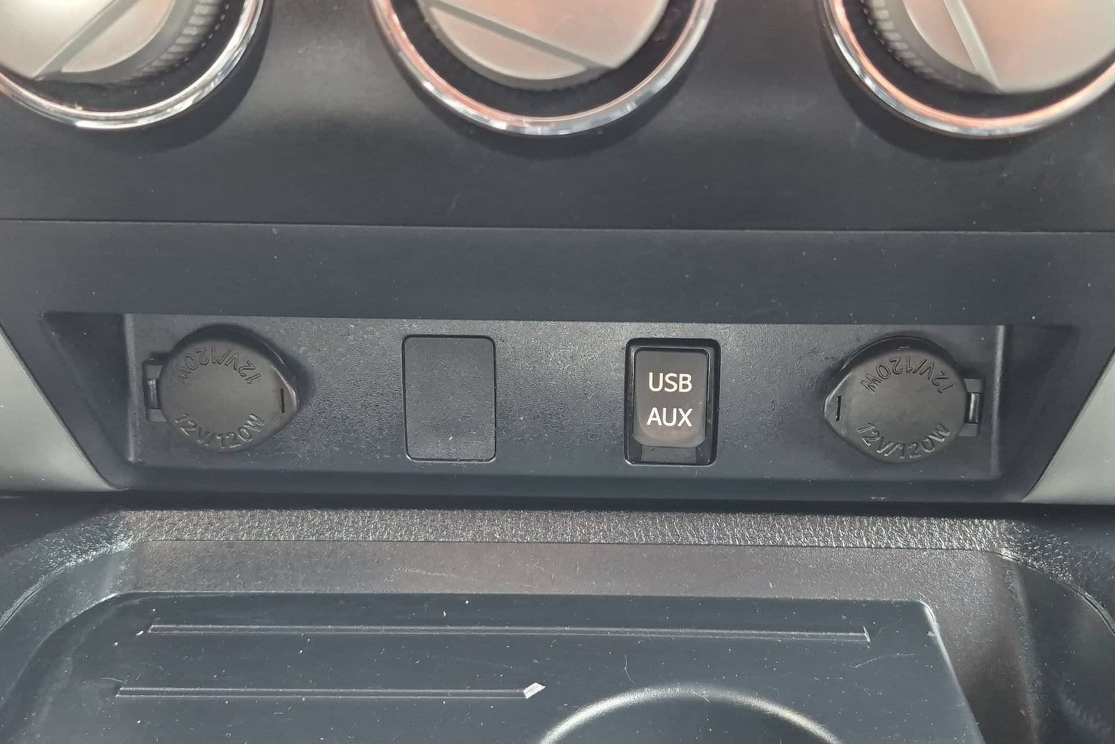 Thumbnail: 2019 Toyota Tundra - 31