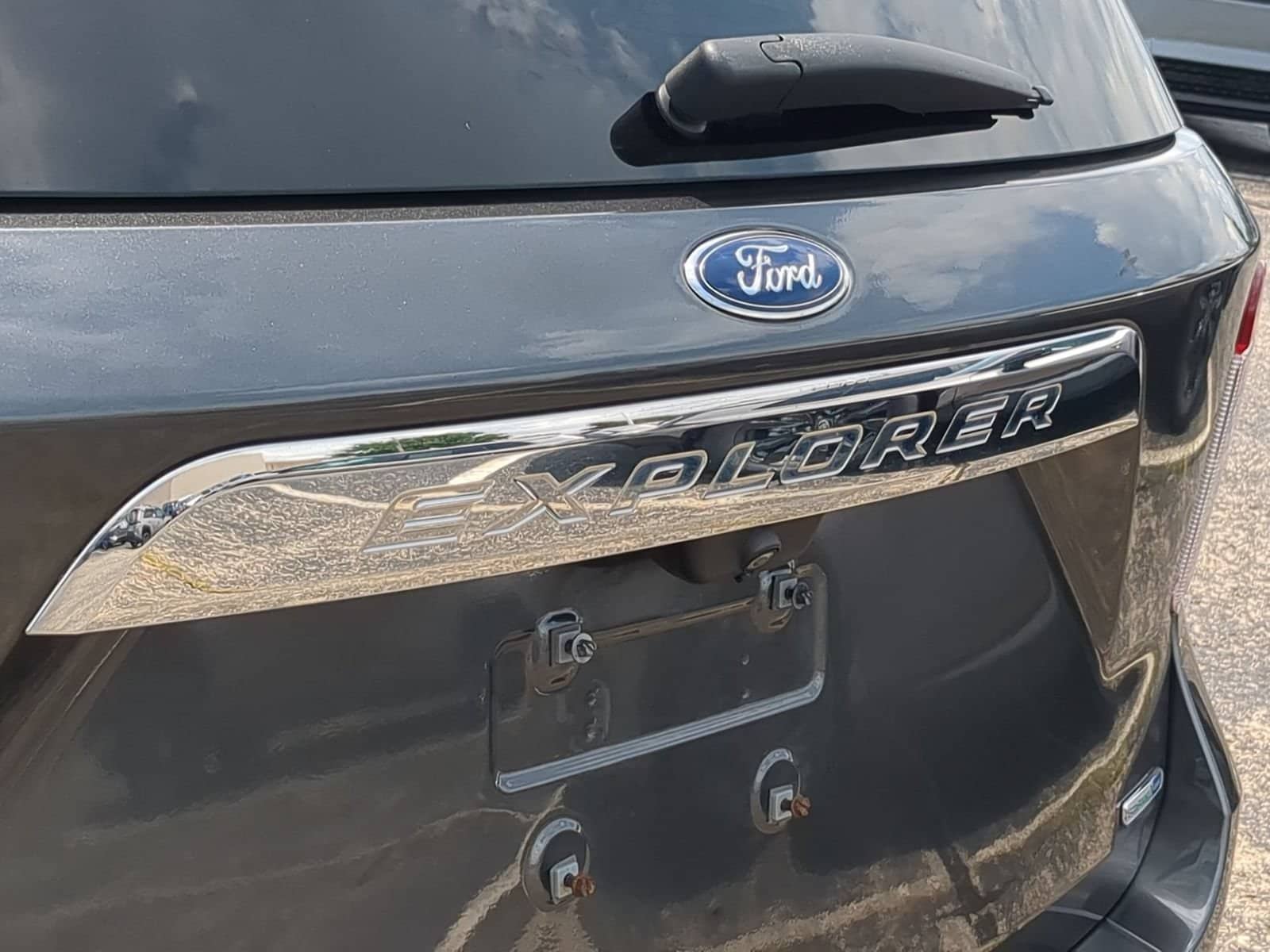 Thumbnail: 2020 Ford Explorer - 13