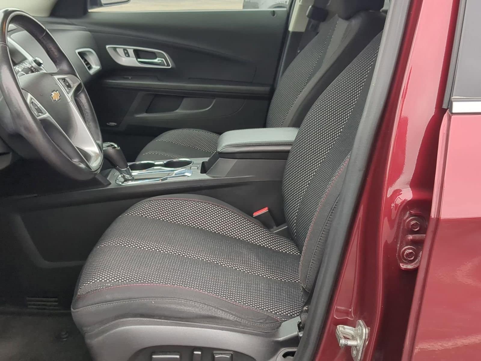 Thumbnail: 2016 Chevrolet Equinox - 16