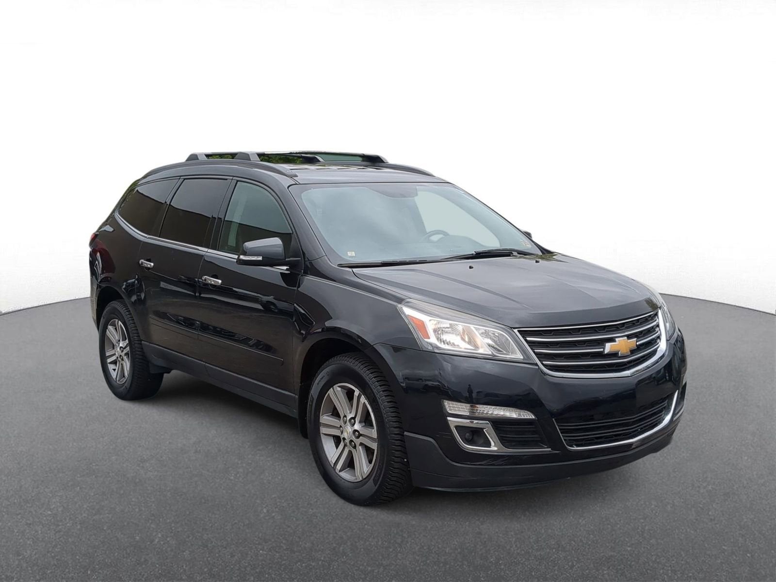 Thumbnail: 2015 Chevrolet Traverse - 2