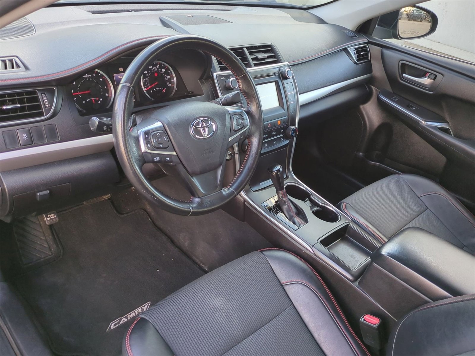 Thumbnail: 2016 Toyota Camry - 10