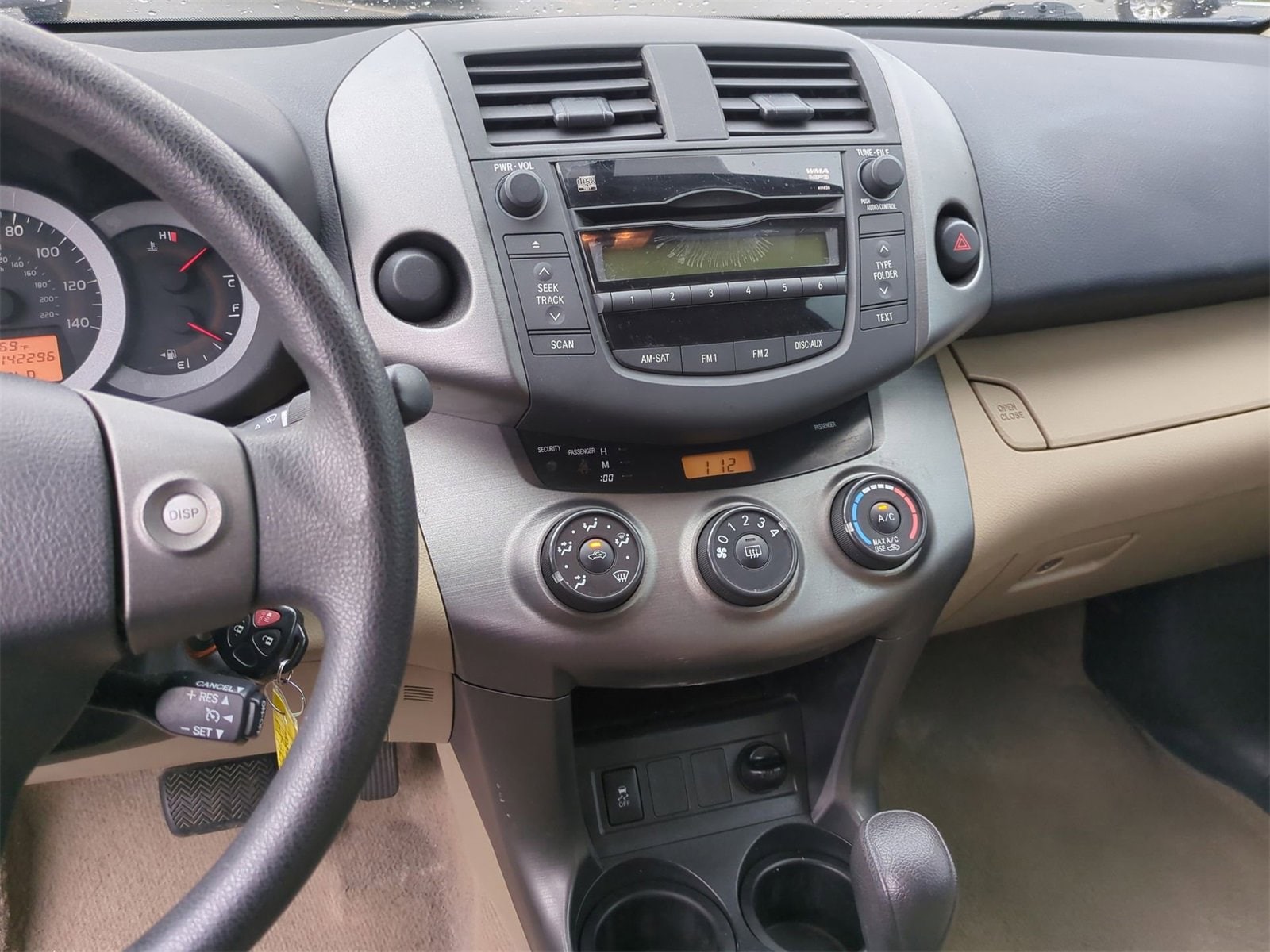 Thumbnail: 2010 Toyota RAV4 - 26