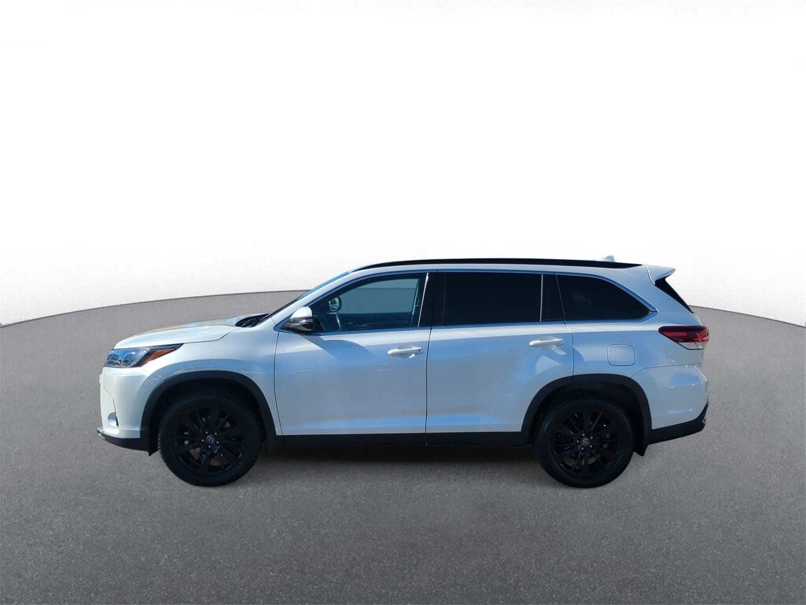 Thumbnail: 2019 Toyota Highlander - 5