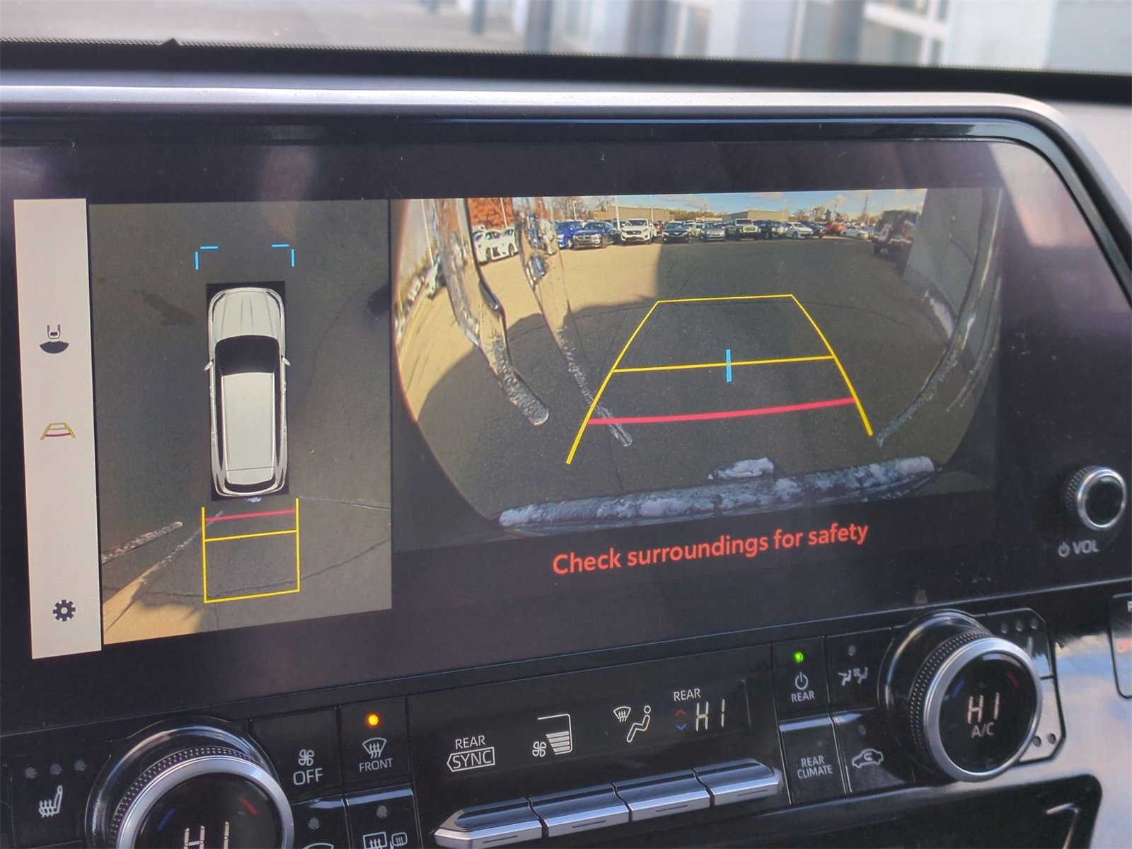 Thumbnail: 2023 Toyota Highlander - 29