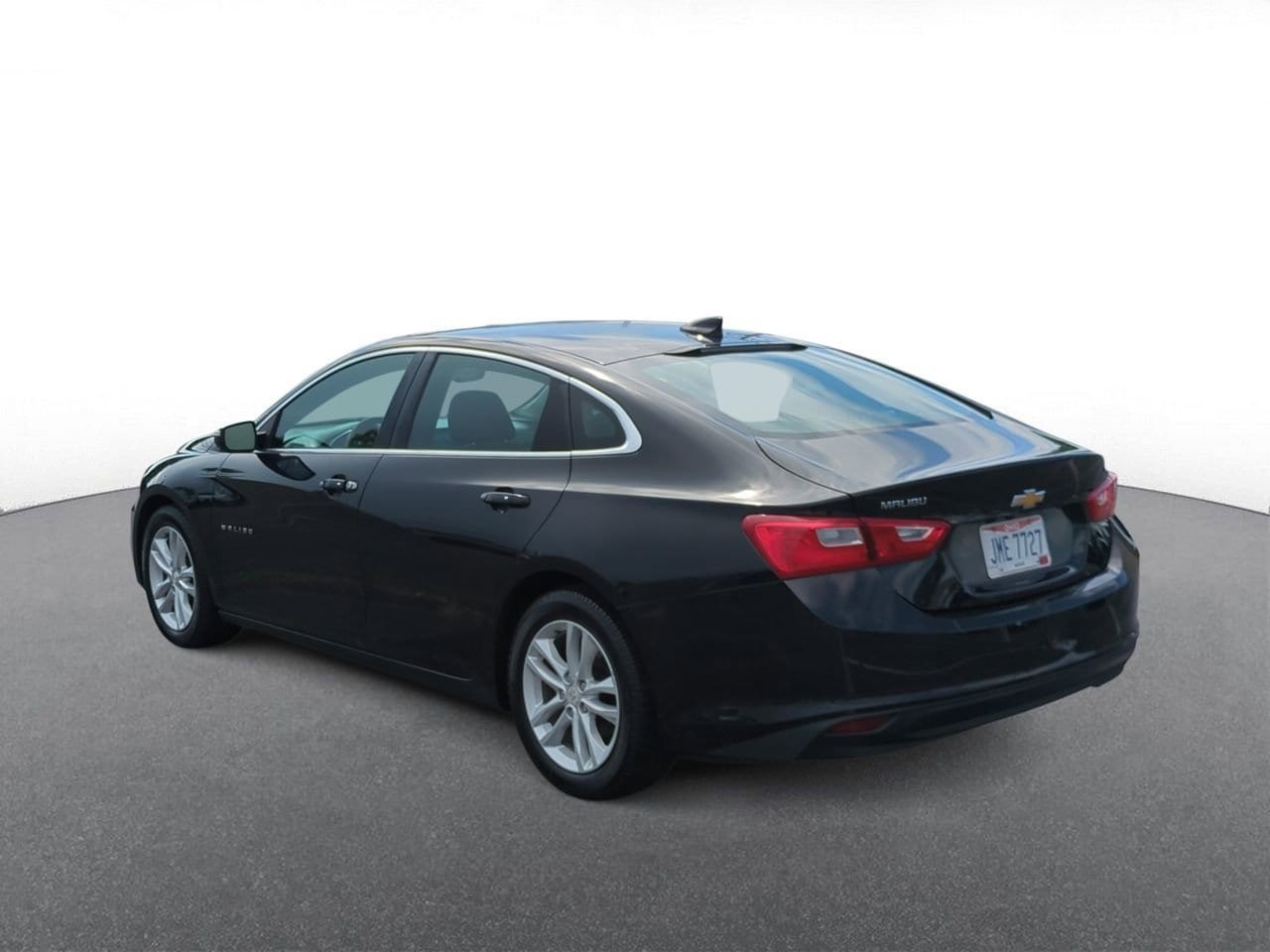 Thumbnail: 2016 Chevrolet Malibu - 6