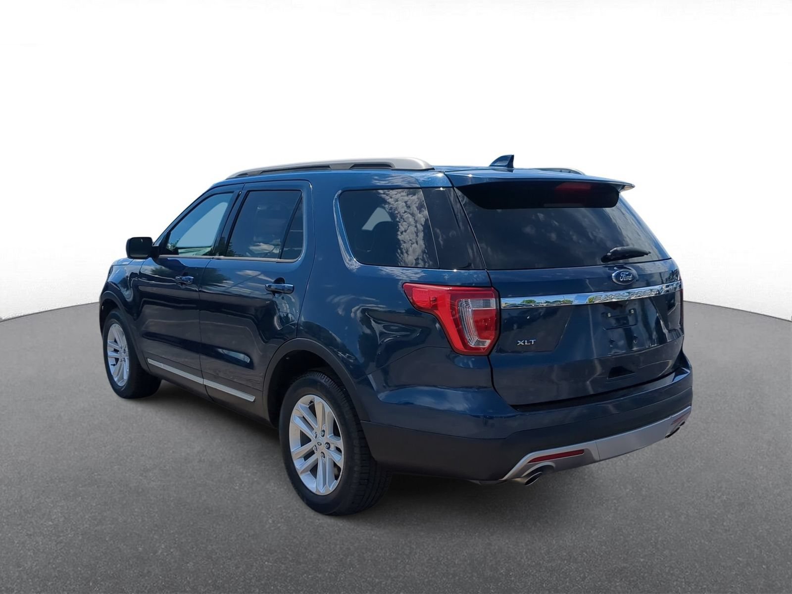 Thumbnail: 2017 Ford Explorer - 6
