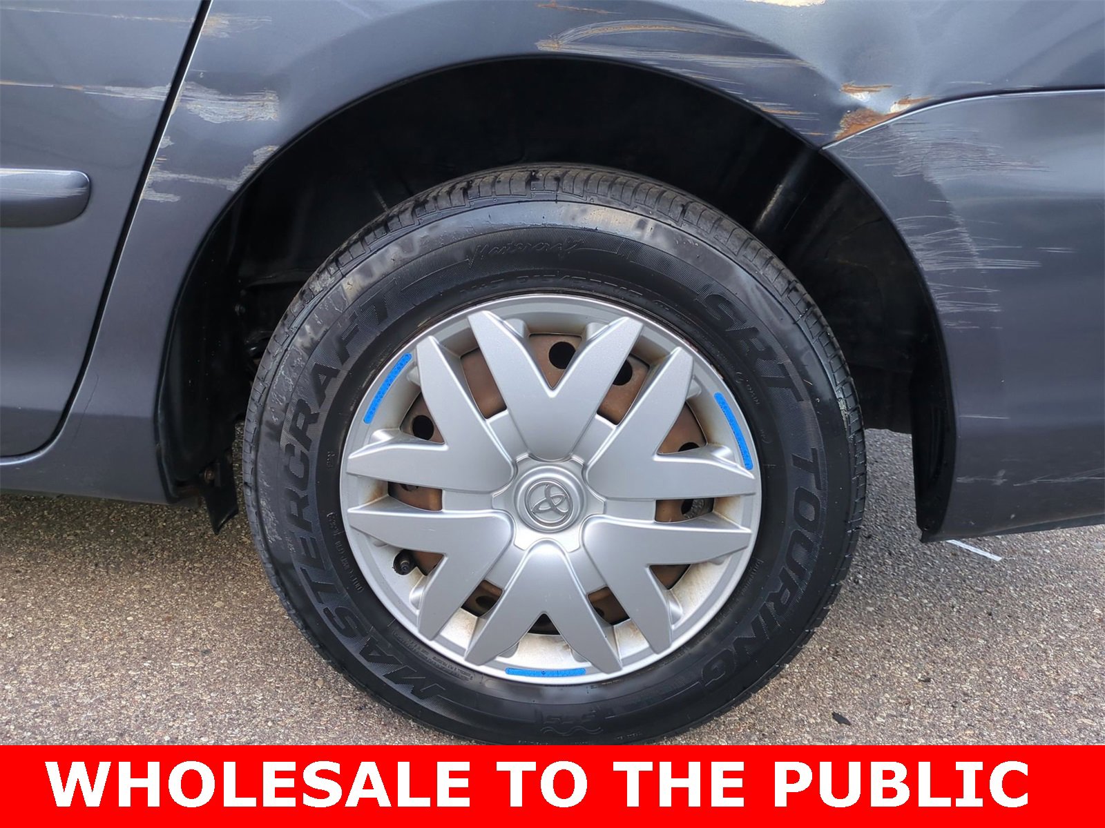 Thumbnail: 2010 Toyota Sienna - 14