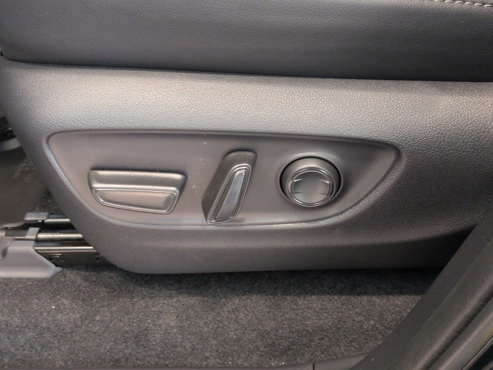 Thumbnail: 2026 Toyota Land Cruiser - 18