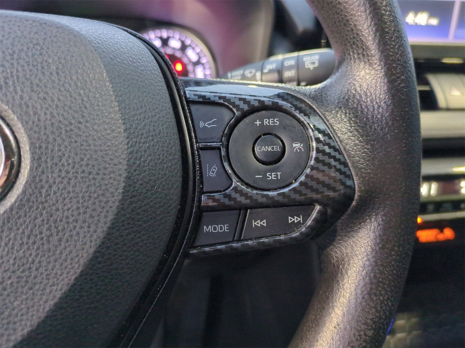 Thumbnail: 2021 Toyota RAV4 - 24