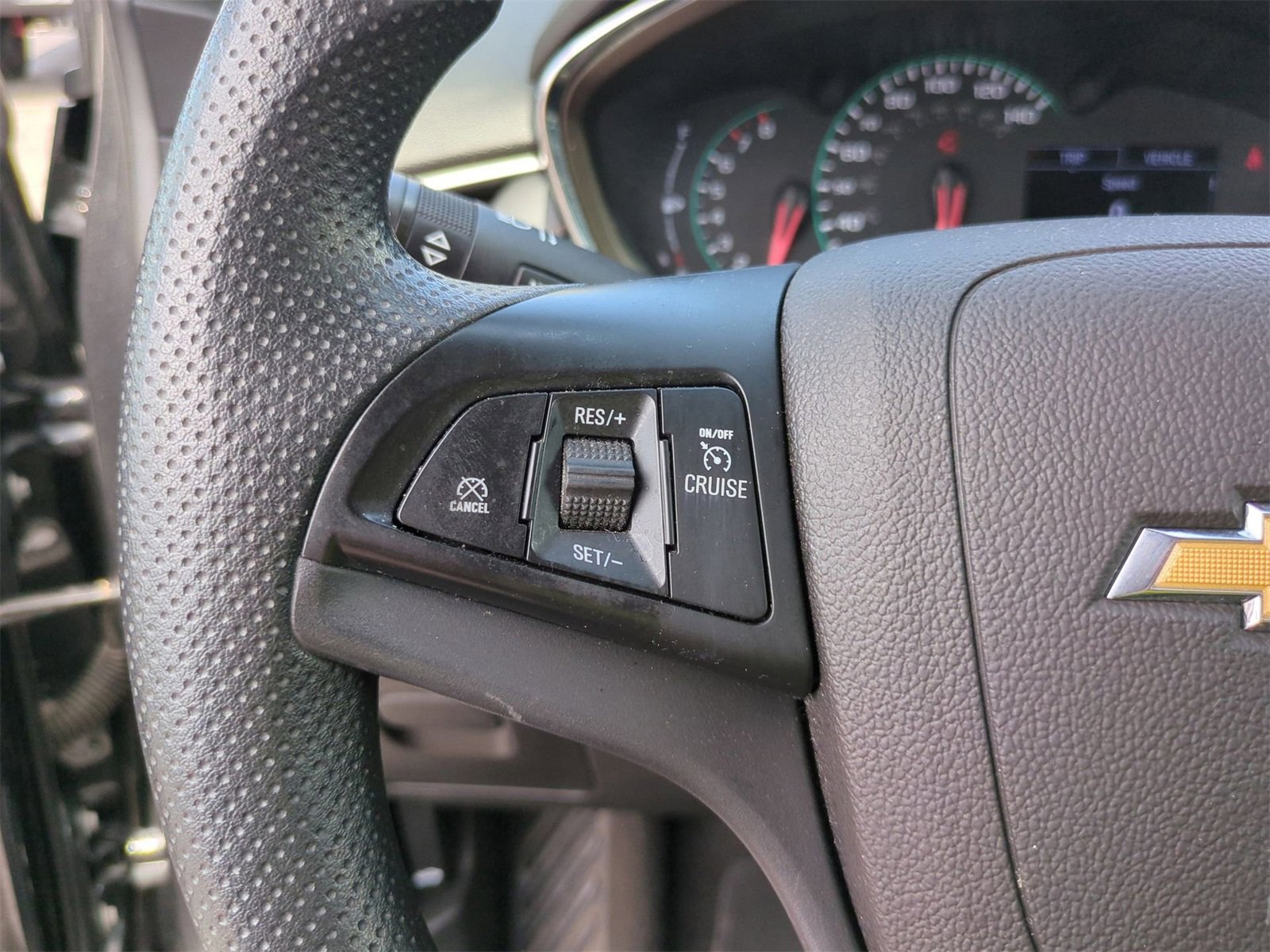 Thumbnail: 2019 Chevrolet Trax - 21
