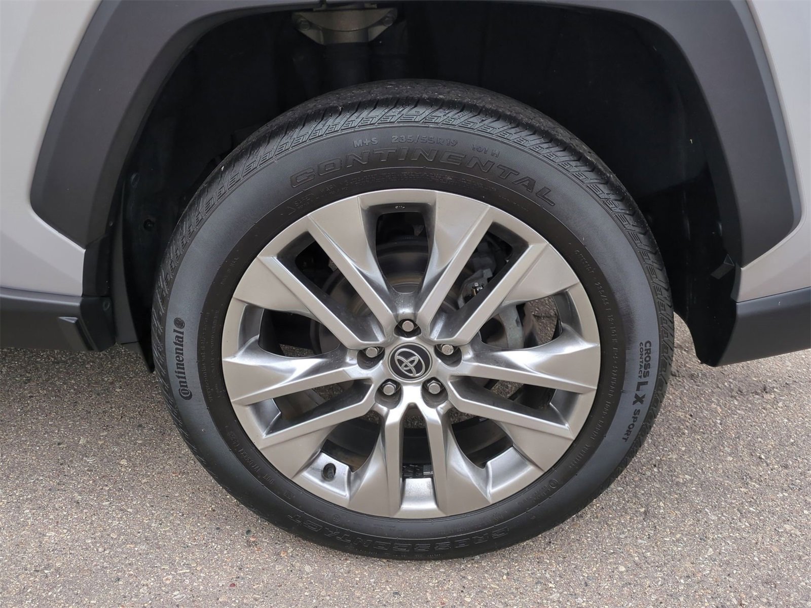 Thumbnail: 2020 Toyota RAV4 - 14