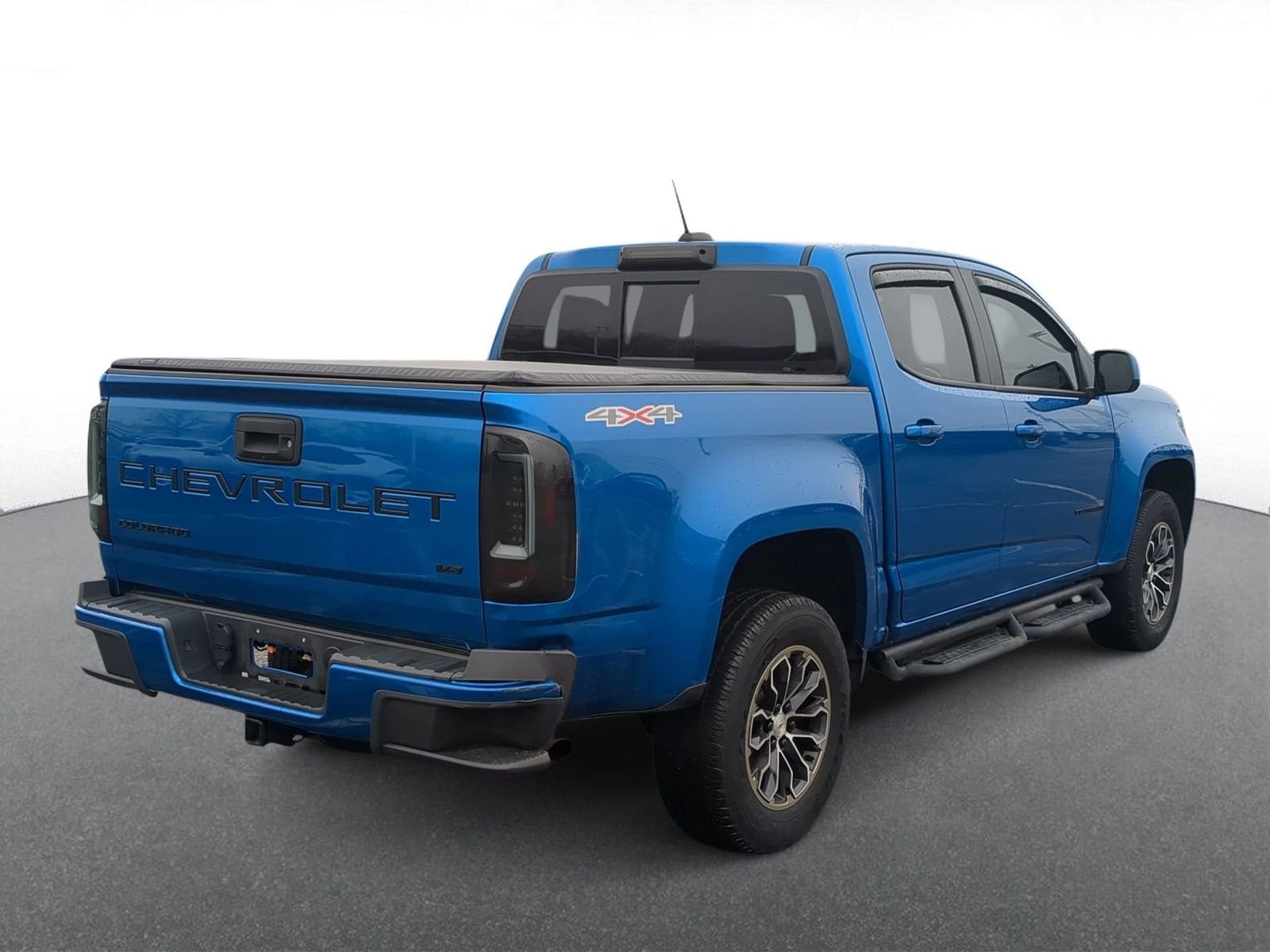 Thumbnail: 2022 Chevrolet Colorado - 8