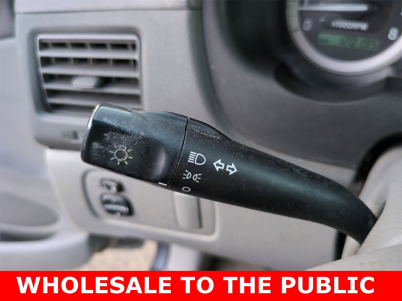 Thumbnail: 2010 Toyota Sienna - 25