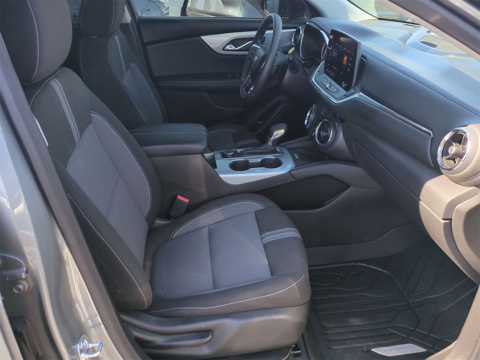 Thumbnail: 2024 Chevrolet Blazer - 21