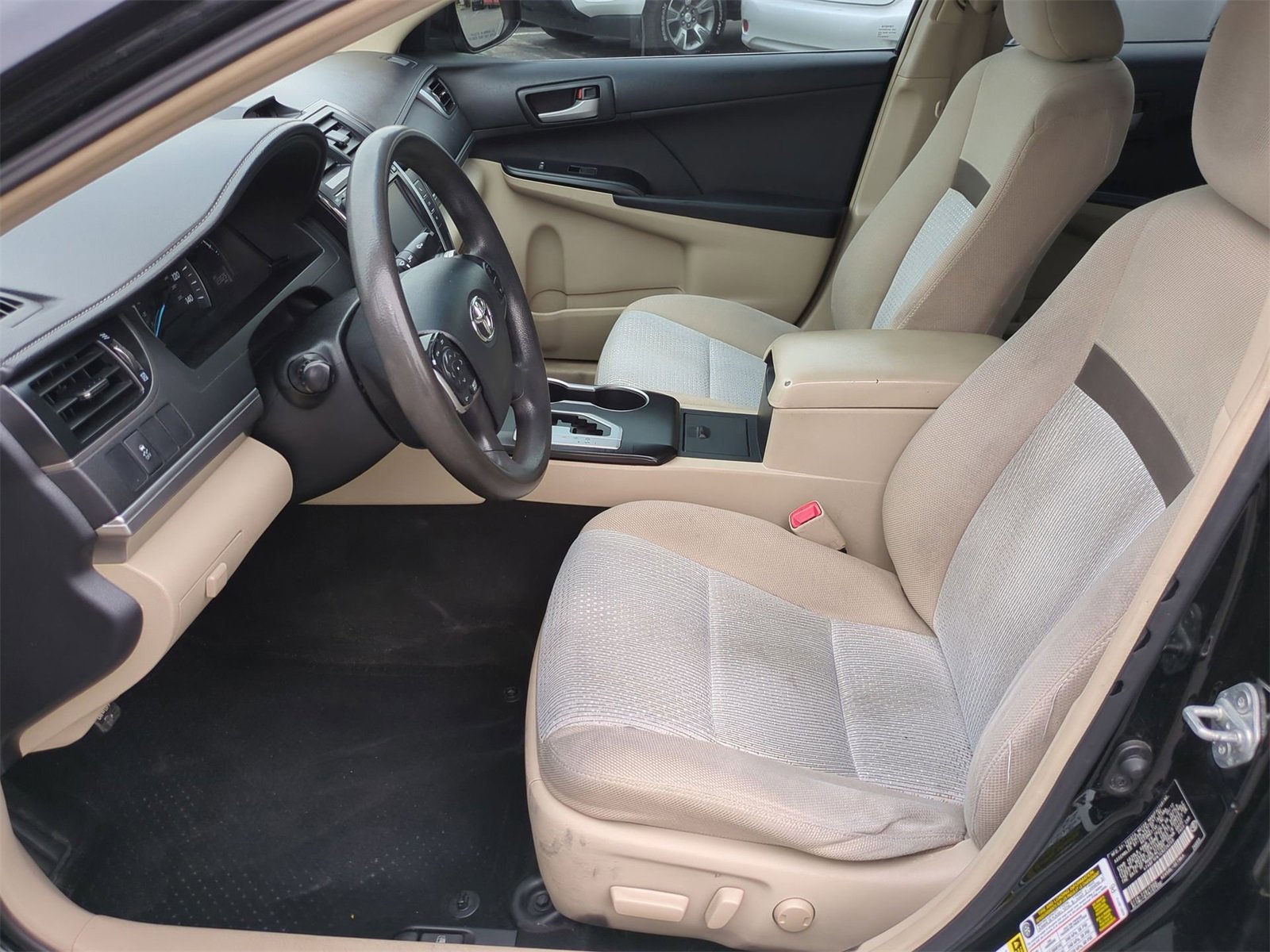 Thumbnail: 2012 Toyota Camry - 15