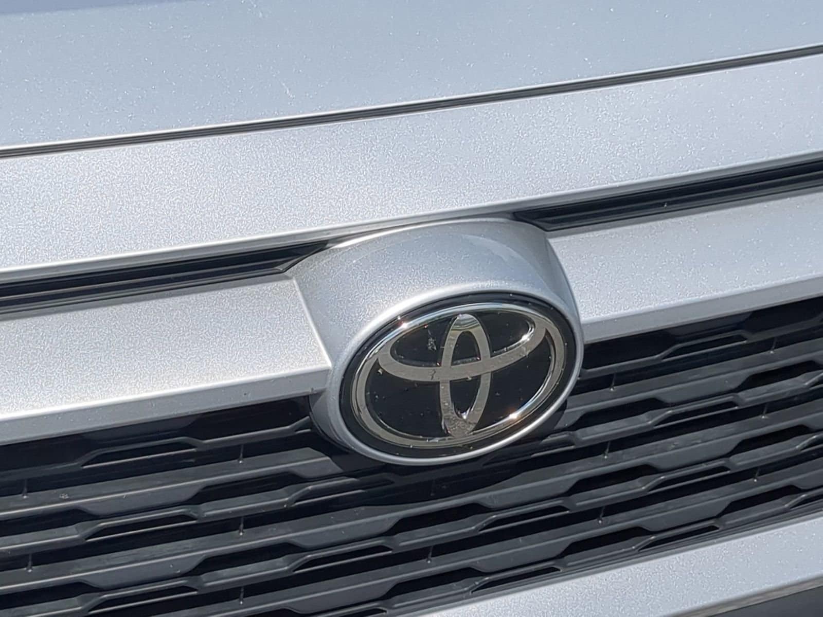 Thumbnail: 2025 Toyota RAV4 - 12