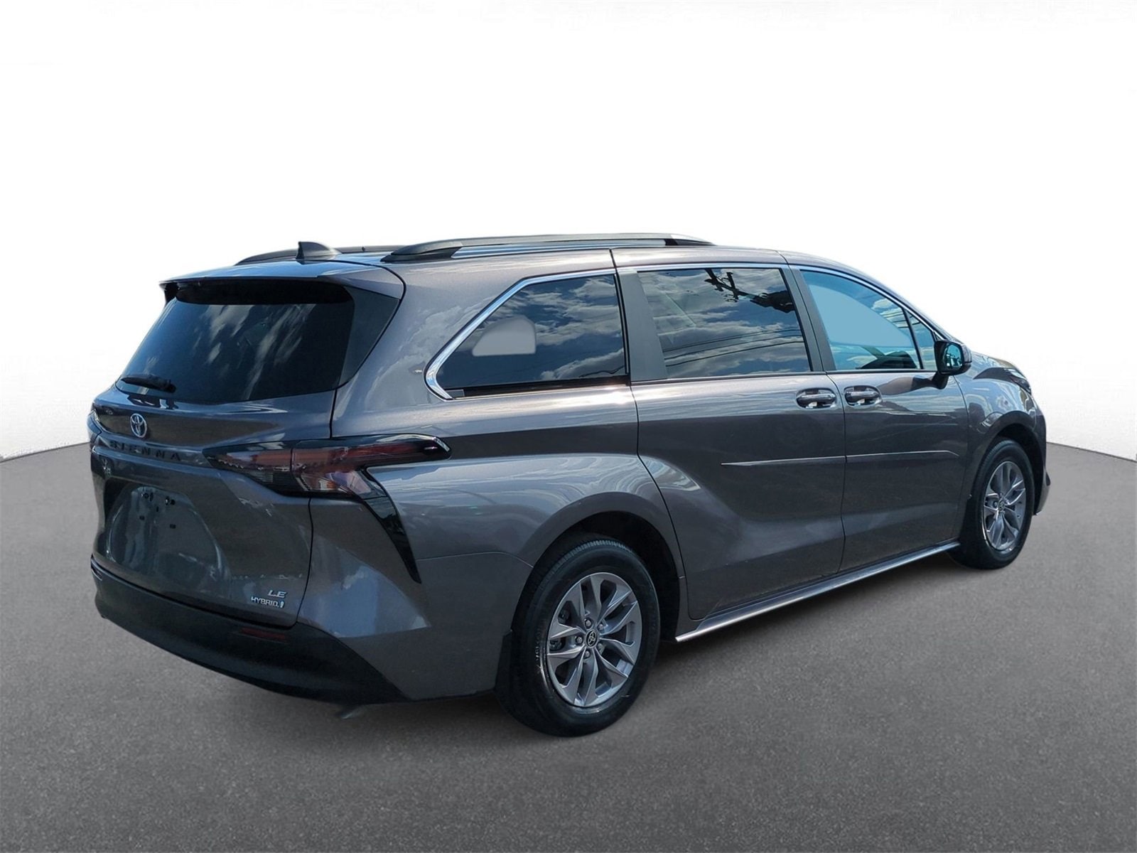 Thumbnail: 2023 Toyota Sienna - 8