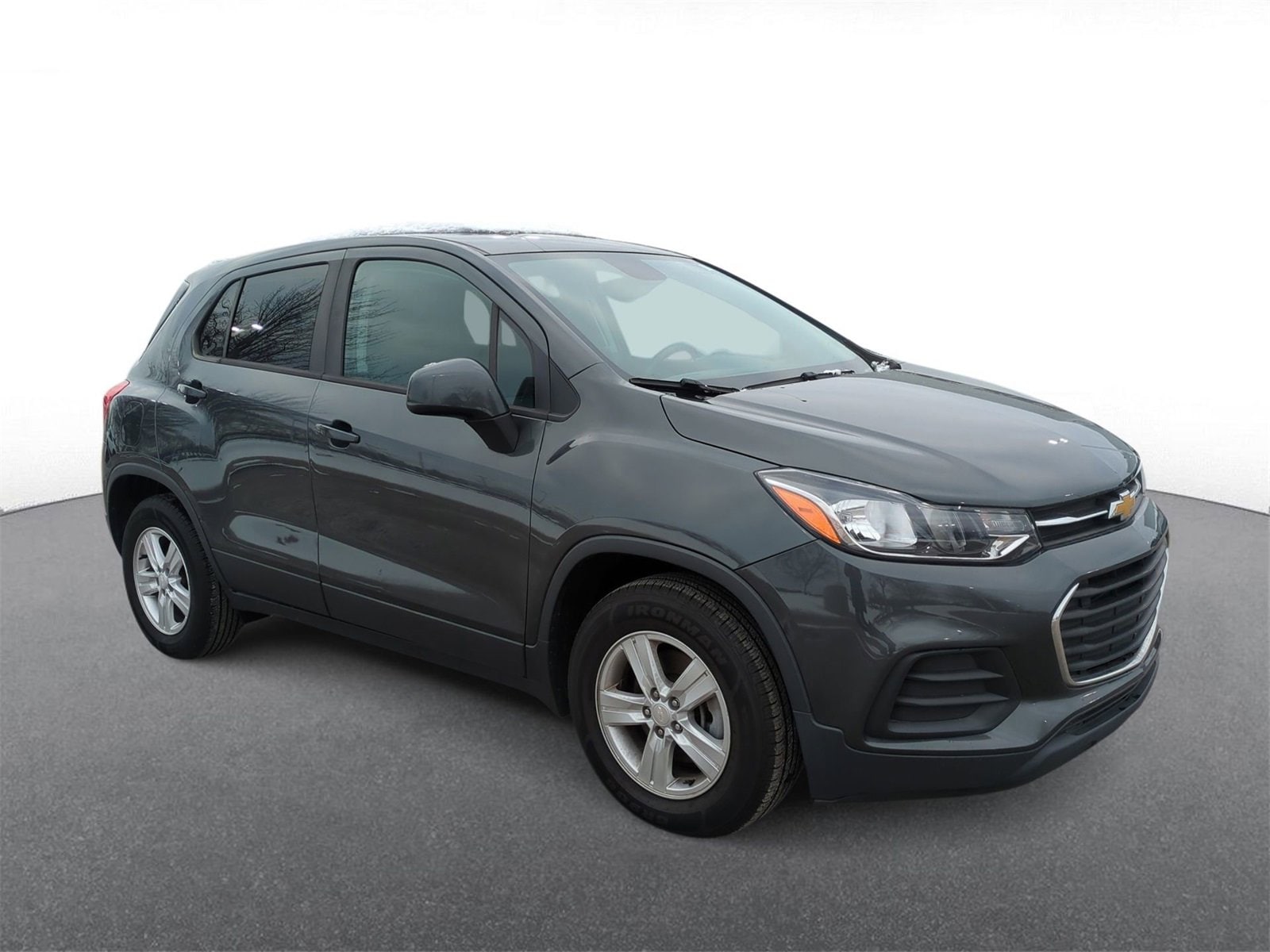 Thumbnail: 2019 Chevrolet Trax - 2