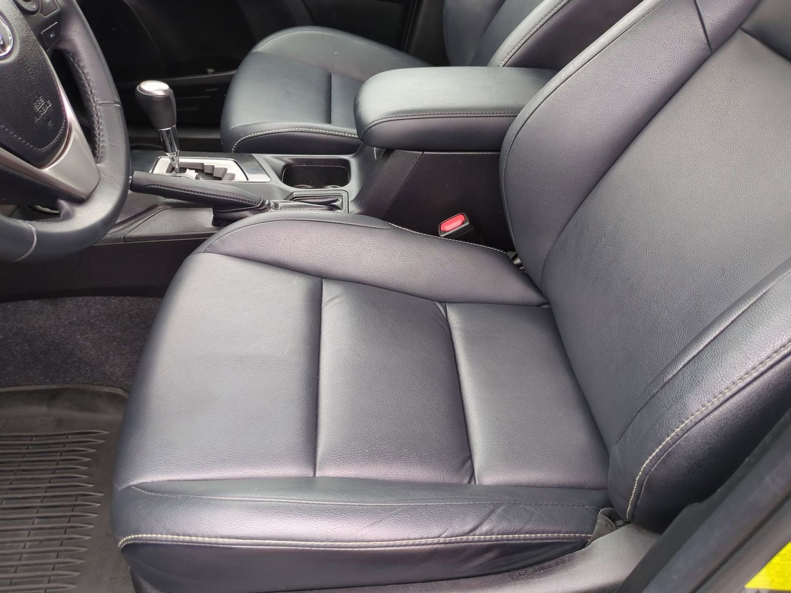 Thumbnail: 2017 Toyota RAV4 - 16