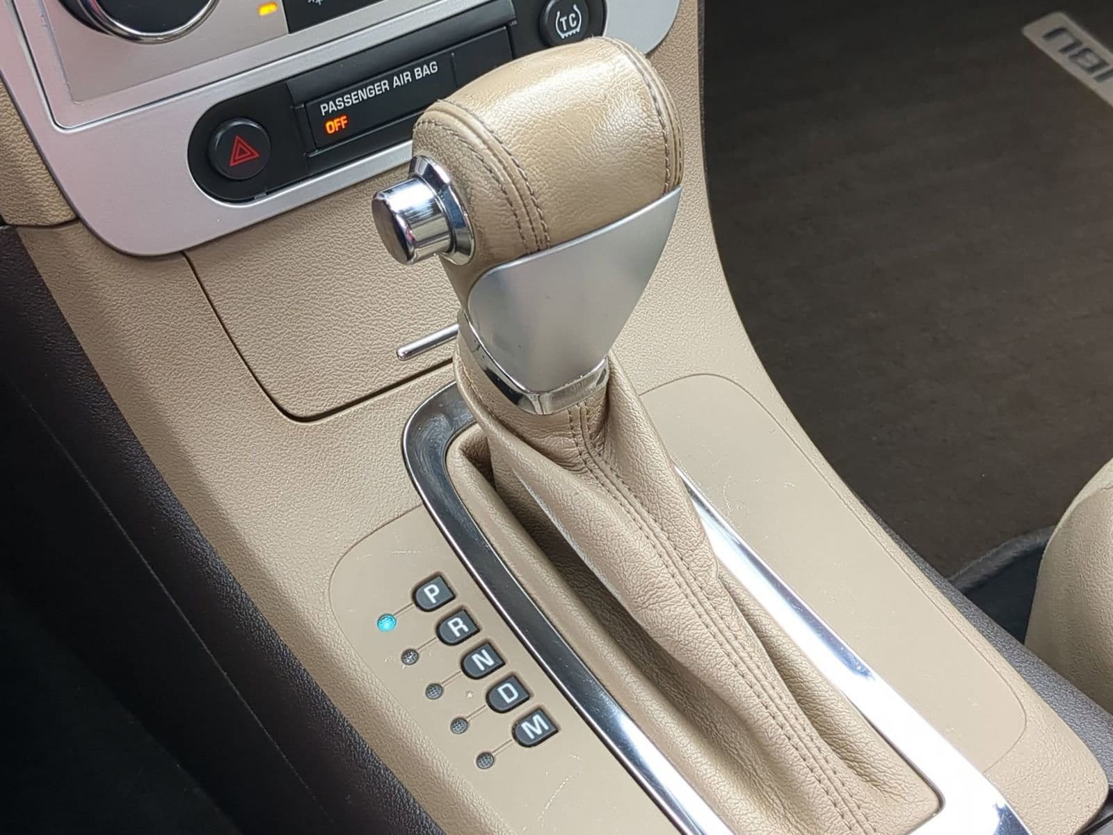 Thumbnail: 2010 Chevrolet Malibu - 29