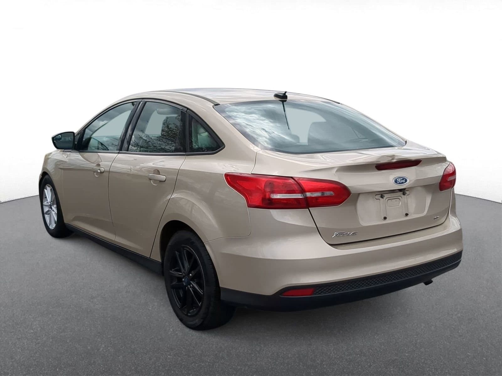 Thumbnail: 2017 Ford Focus - 6