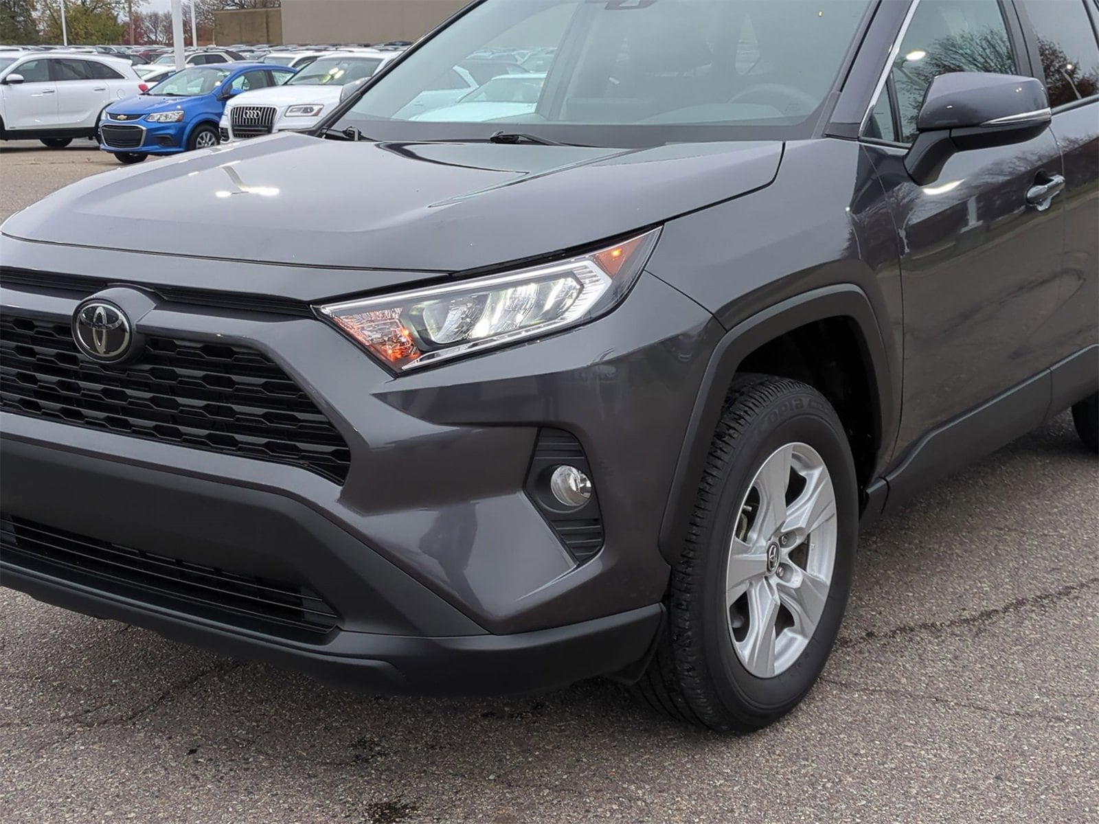 Thumbnail: 2019 Toyota RAV4 - 11