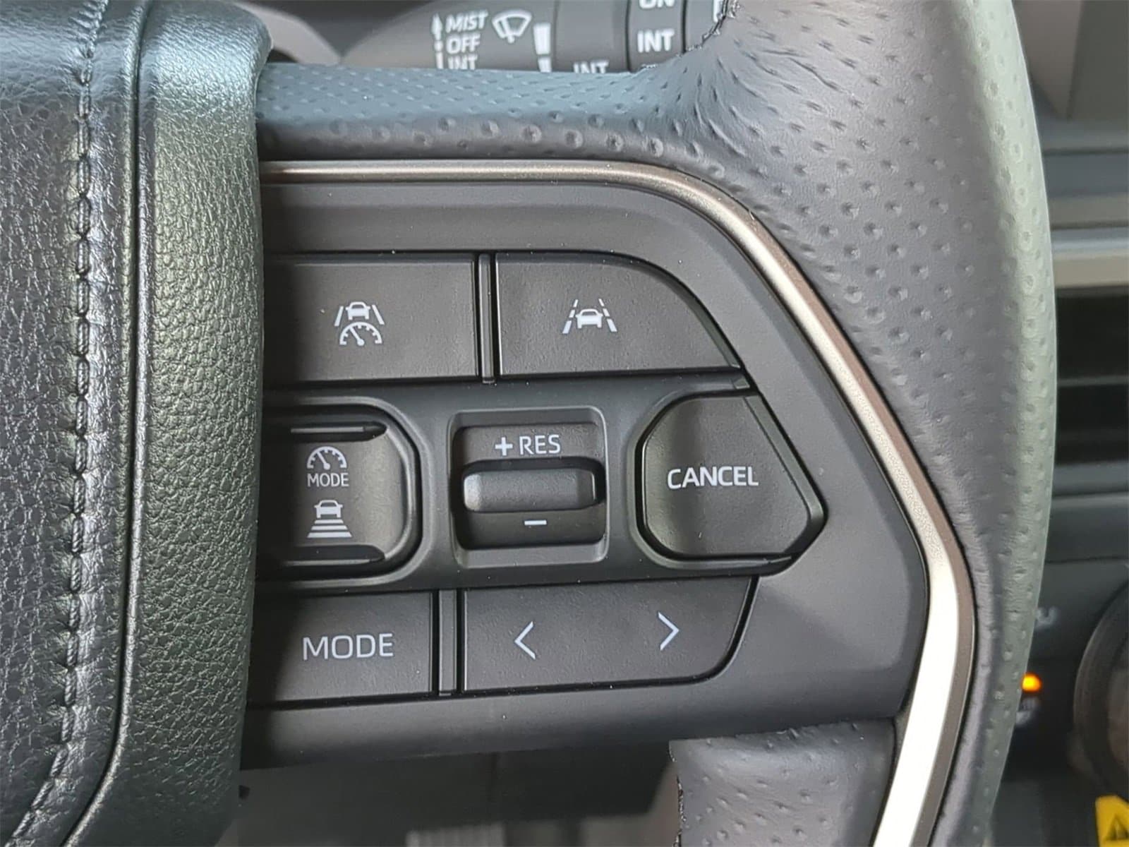 Thumbnail: 2025 Toyota 4Runner - 31