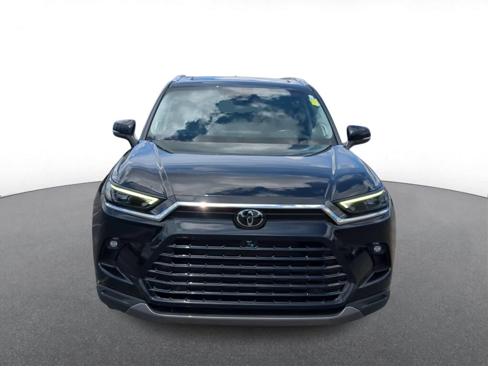Thumbnail: 2024 Toyota Grand Highlander - 2