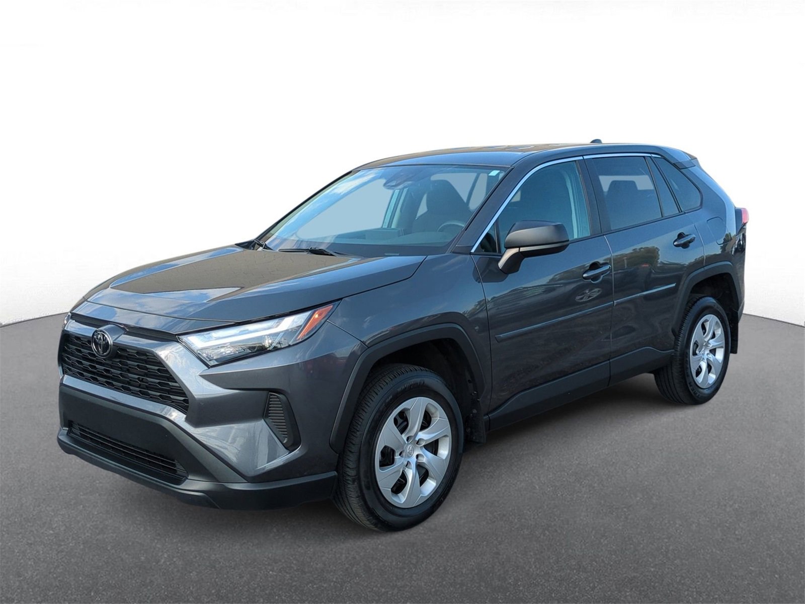 2023 Toyota RAV4 LE photo 4