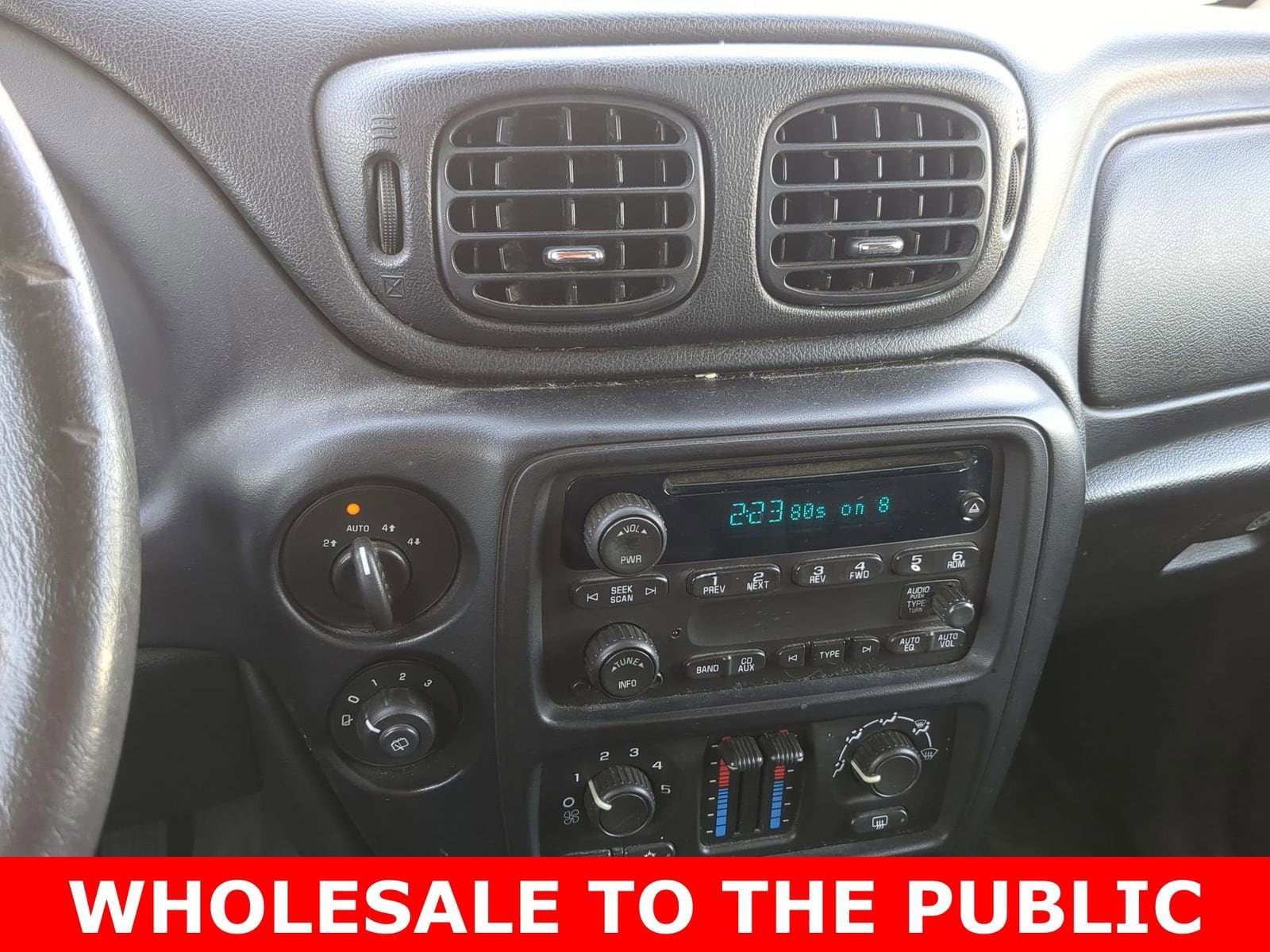 Thumbnail: 2008 Chevrolet TrailBlazer - 30