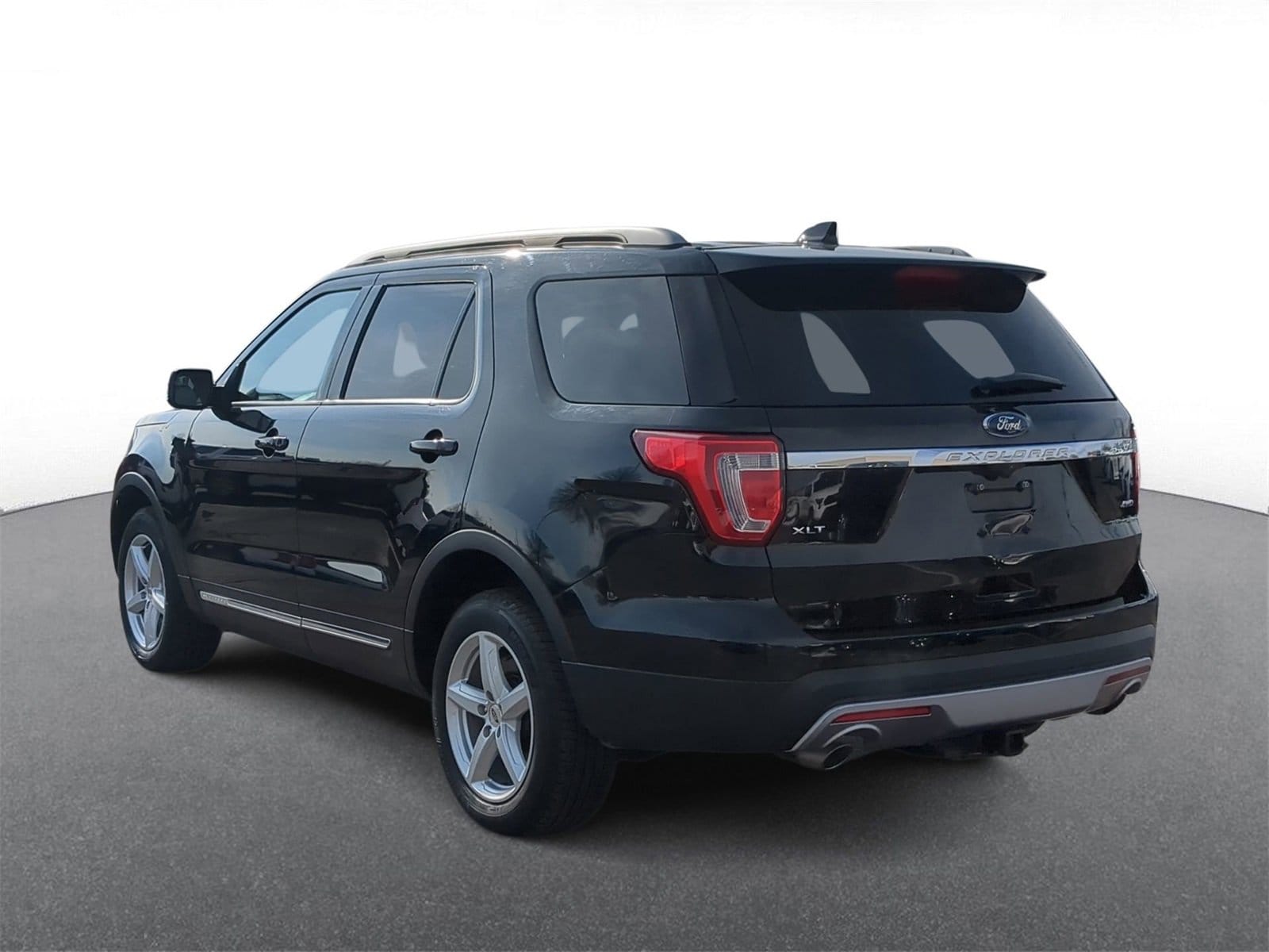 Thumbnail: 2017 Ford Explorer - 6