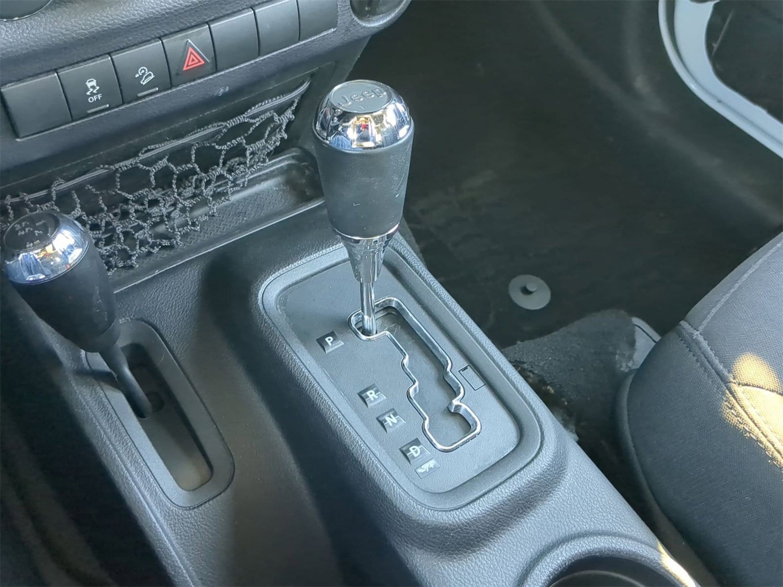 Thumbnail: 2015 Jeep Wrangler - 26