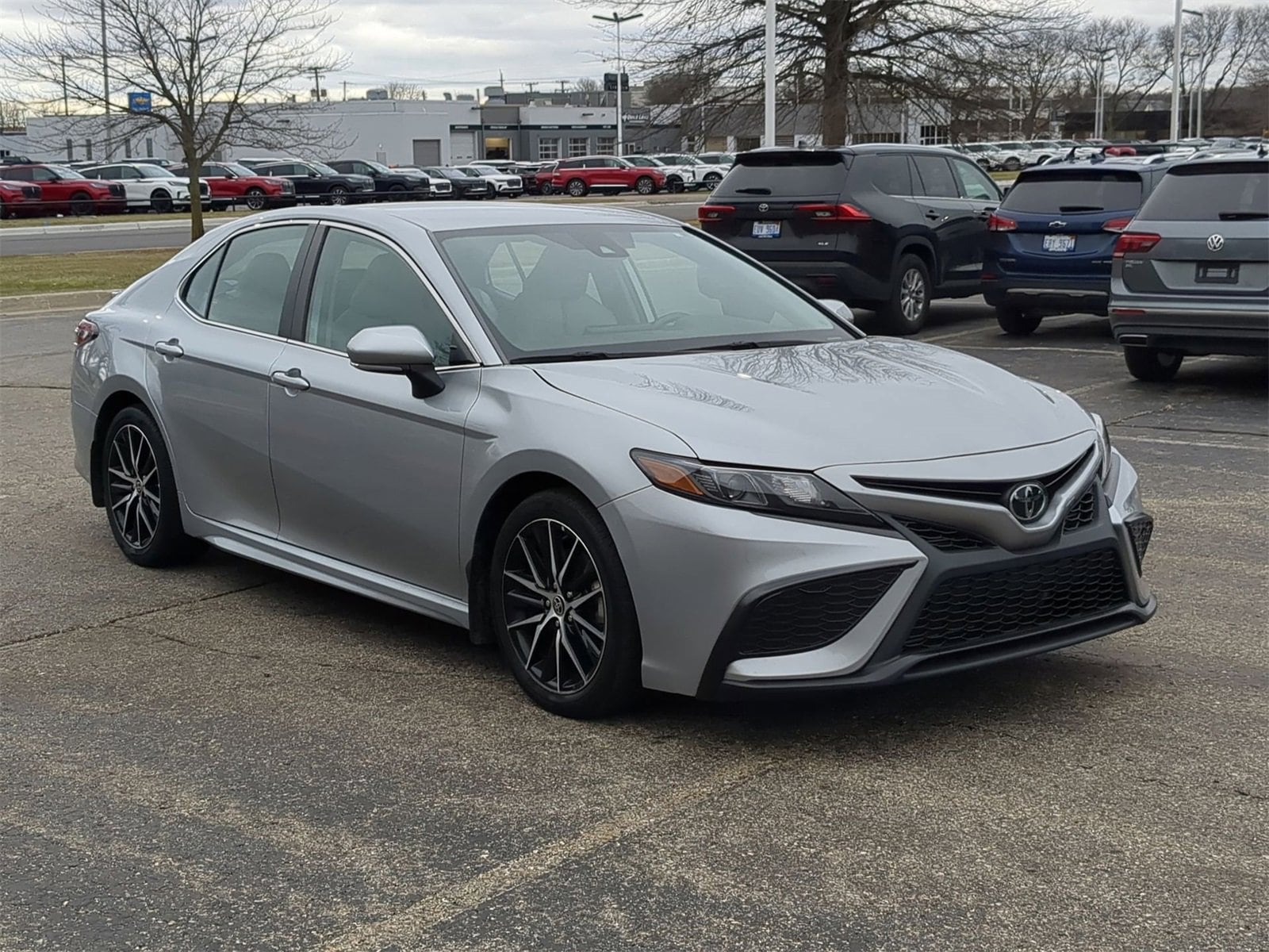 Thumbnail: 2023 Toyota Camry - 16