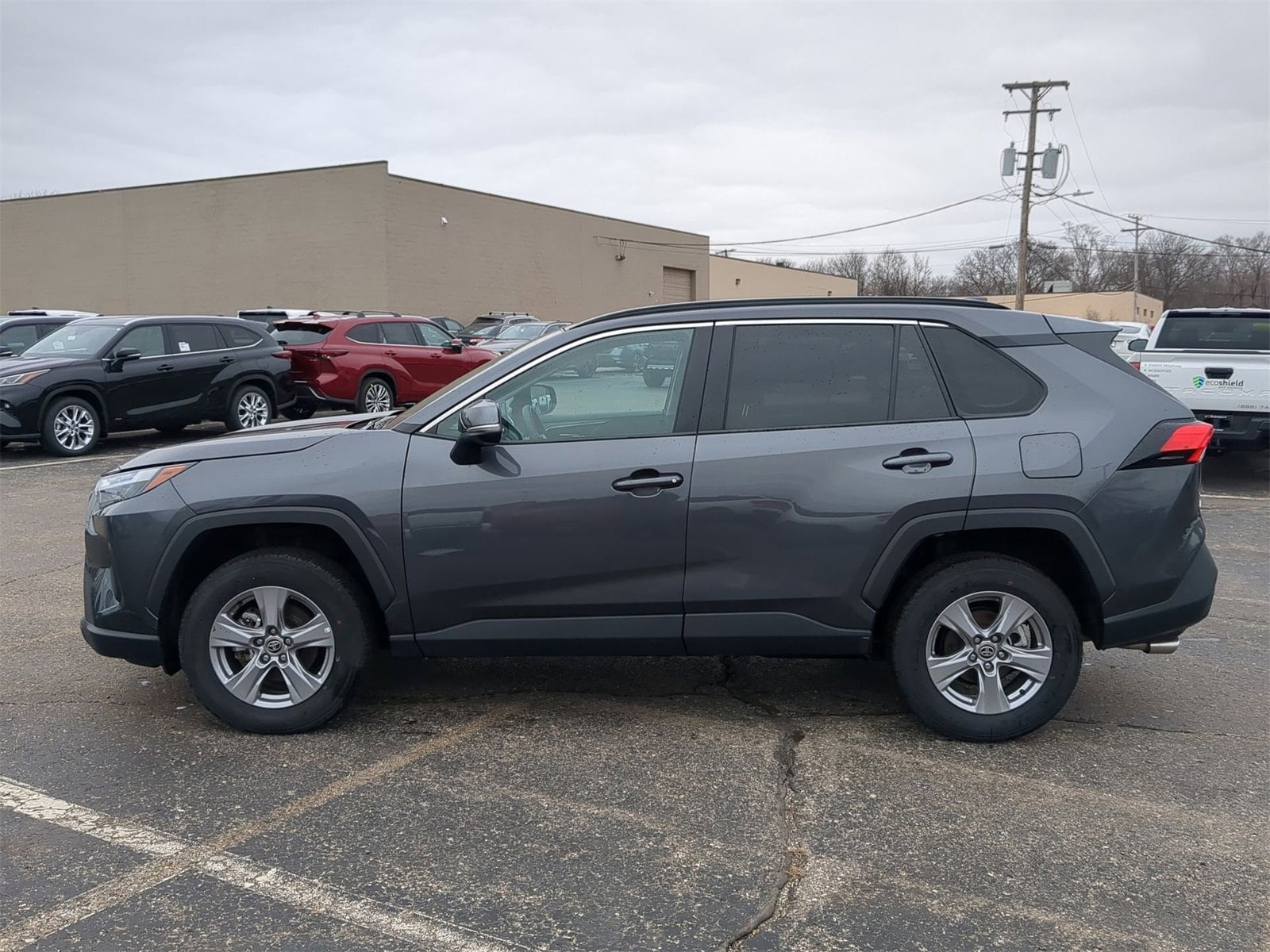 Thumbnail: 2025 Toyota RAV4 - 11