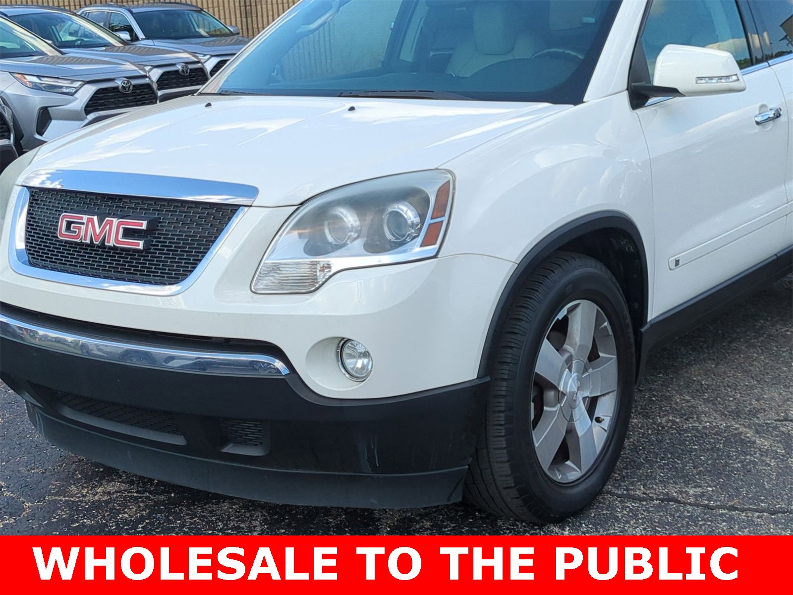 Thumbnail: 2010 GMC Acadia - 11