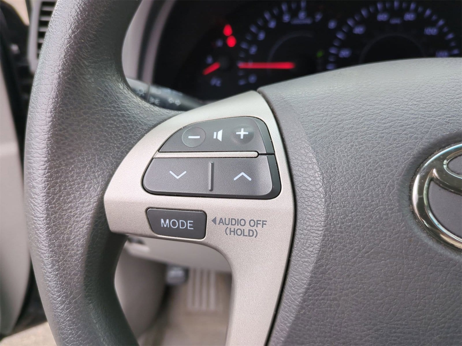 Thumbnail: 2011 Toyota Camry - 21