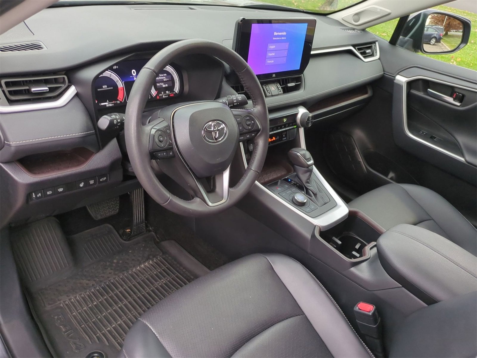 Thumbnail: 2024 Toyota RAV4 - 10