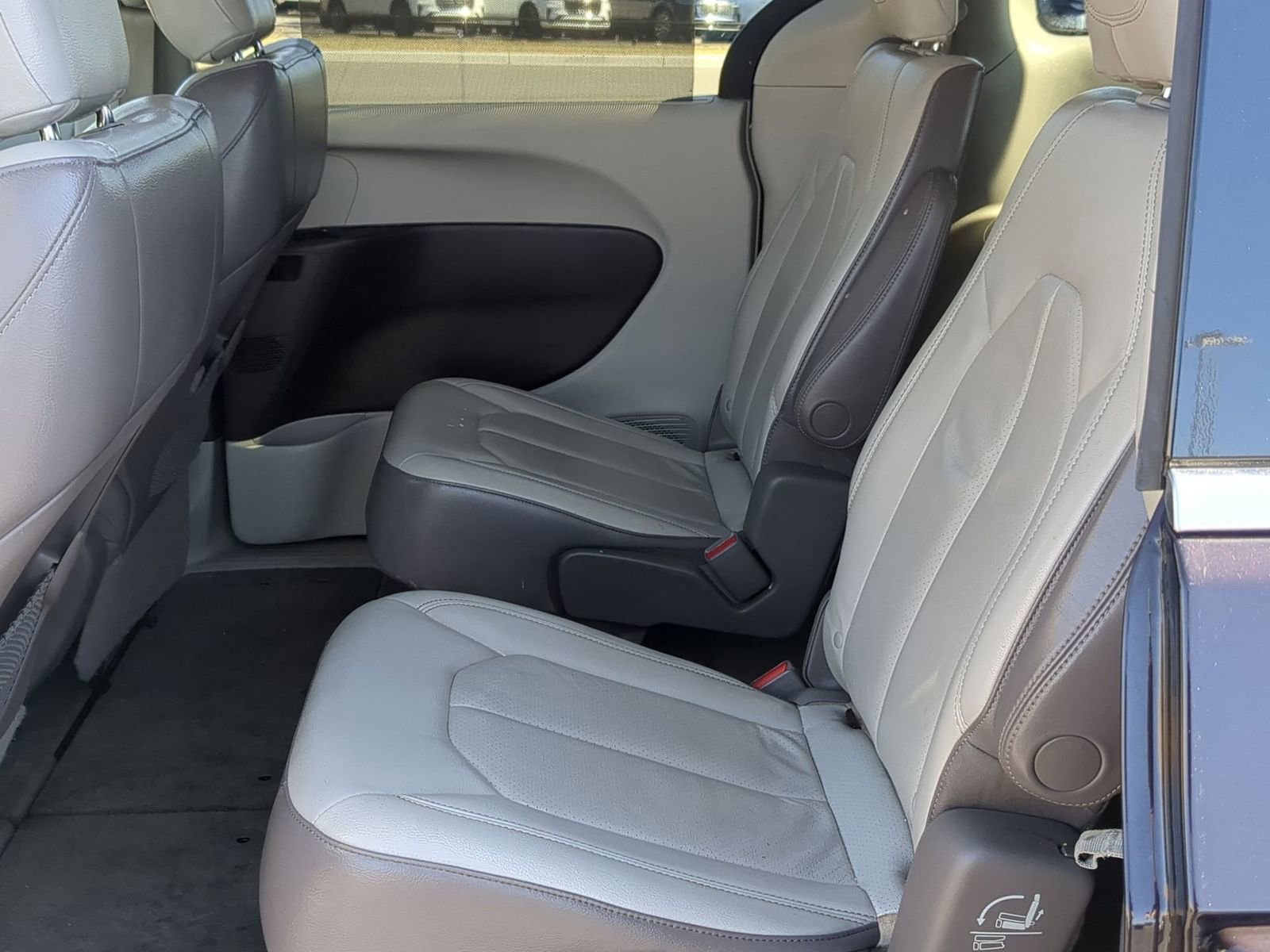 Thumbnail: 2018 Chrysler Pacifica - 19