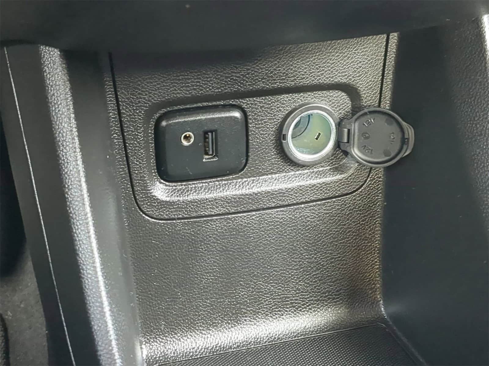 Thumbnail: 2017 Chevrolet Spark - 29